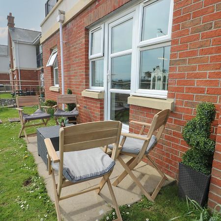 Benllech Coastal Retreat Apartamento Exterior foto